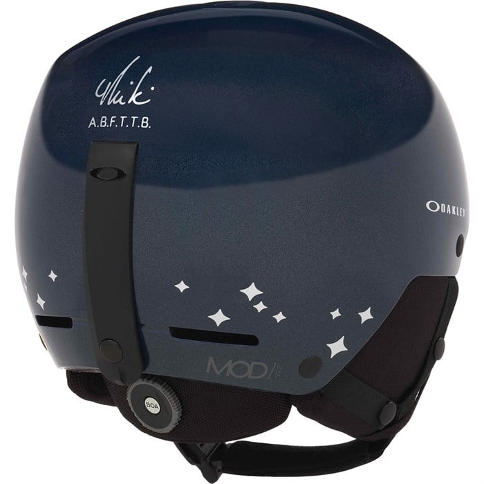 Oakley MOD 1 Pro MIPS Helmet