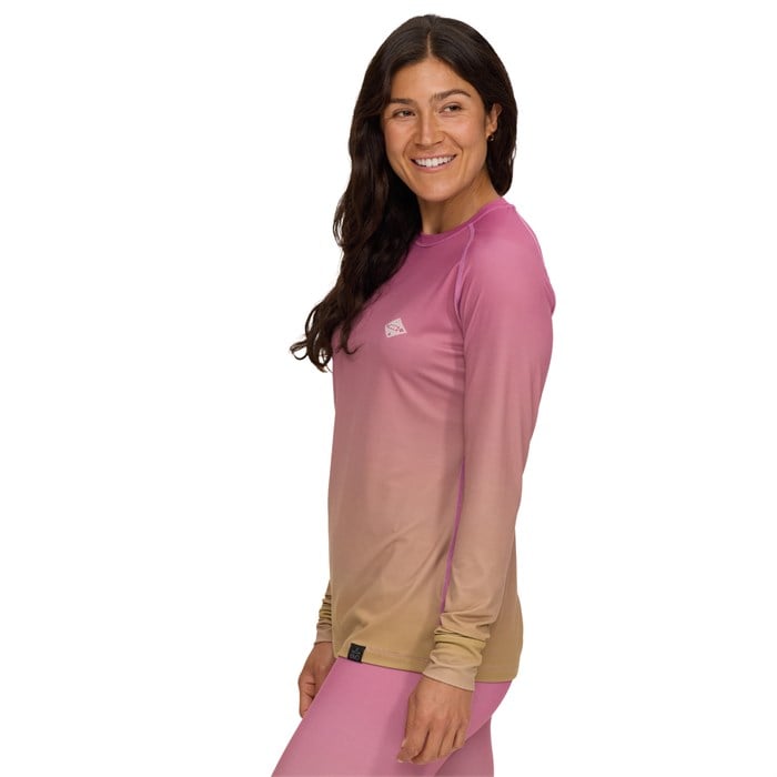 image_2-116.jpg evo Midweight Base Layer Crew Top - Women's